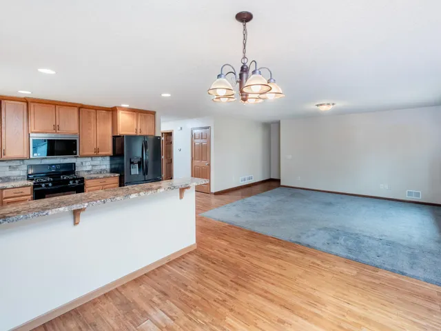 $360,000 | 1318 Summit Avenue, St. Paul Park, MN 55071