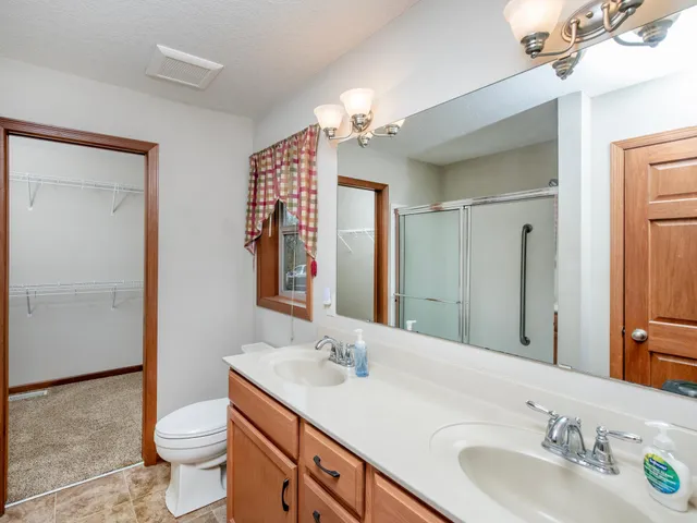 $360,000 | 1318 Summit Avenue, St. Paul Park, MN 55071