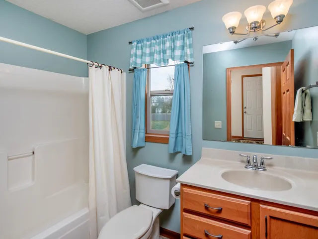 $360,000 | 1318 Summit Avenue, St. Paul Park, MN 55071