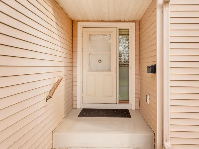 $360,000 | 1318 Summit Avenue, St. Paul Park, MN 55071