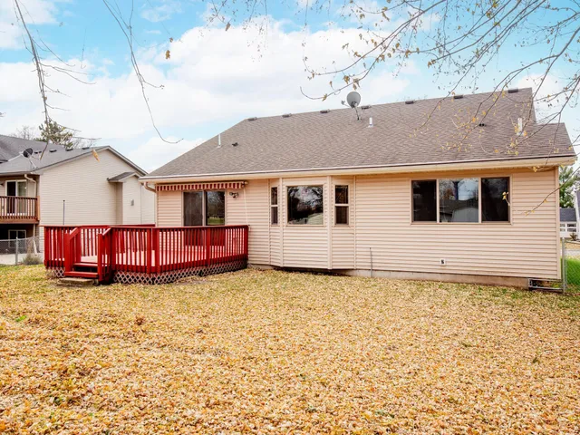 $360,000 | 1318 Summit Avenue, St. Paul Park, MN 55071