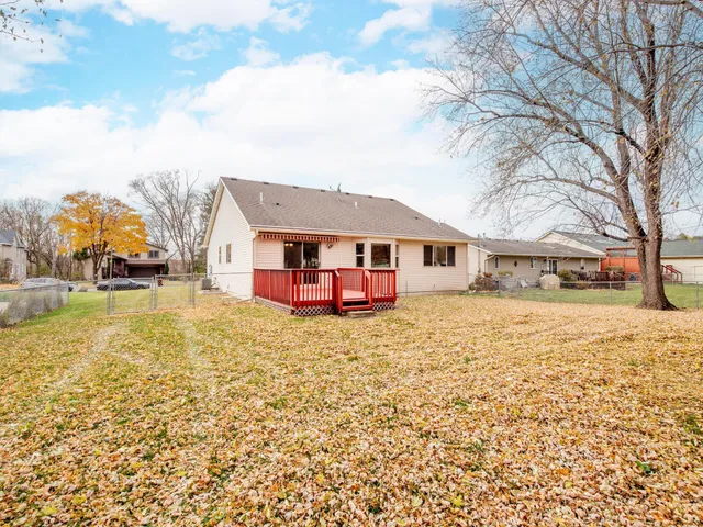 $360,000 | 1318 Summit Avenue, St. Paul Park, MN 55071