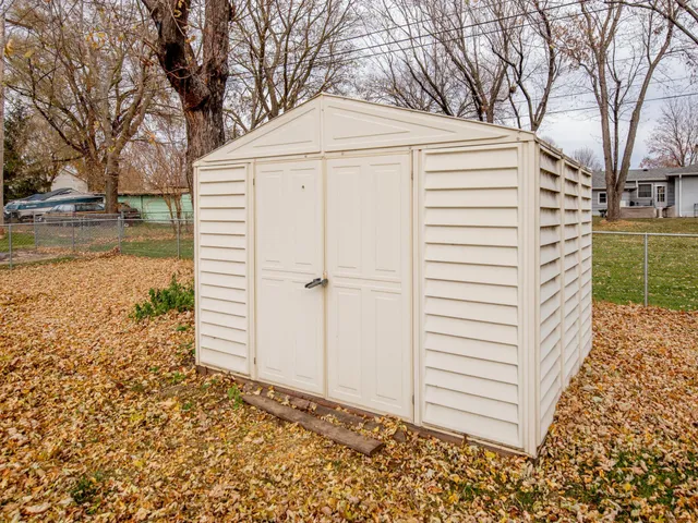 $360,000 | 1318 Summit Avenue, St. Paul Park, MN 55071