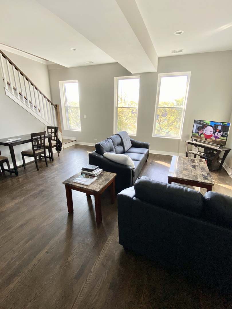 1854 West 18th Street, Unit 3F Chicago, IL 60608 - Photo 4 of 6