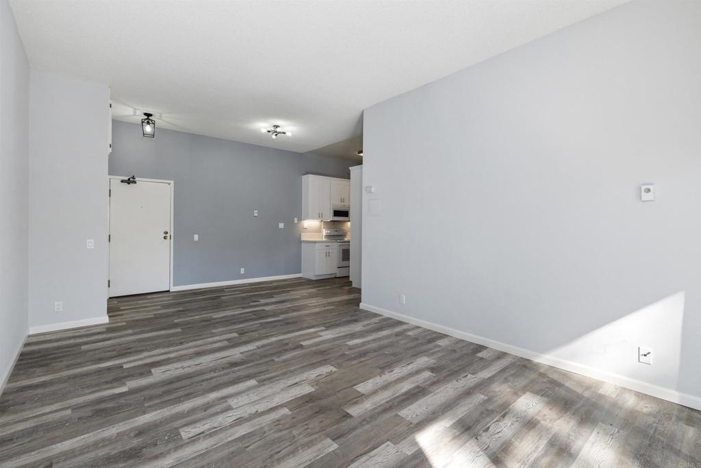 8328 Regents Road, Unit 1K San Diego, CA 92122 - Photo 6 of 25