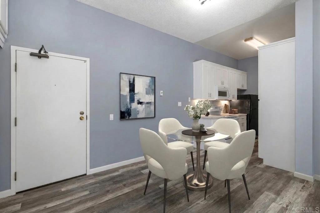 8328 Regents Road, Unit 1K San Diego, CA 92122 - Photo 7 of 25 Virtually Staged
