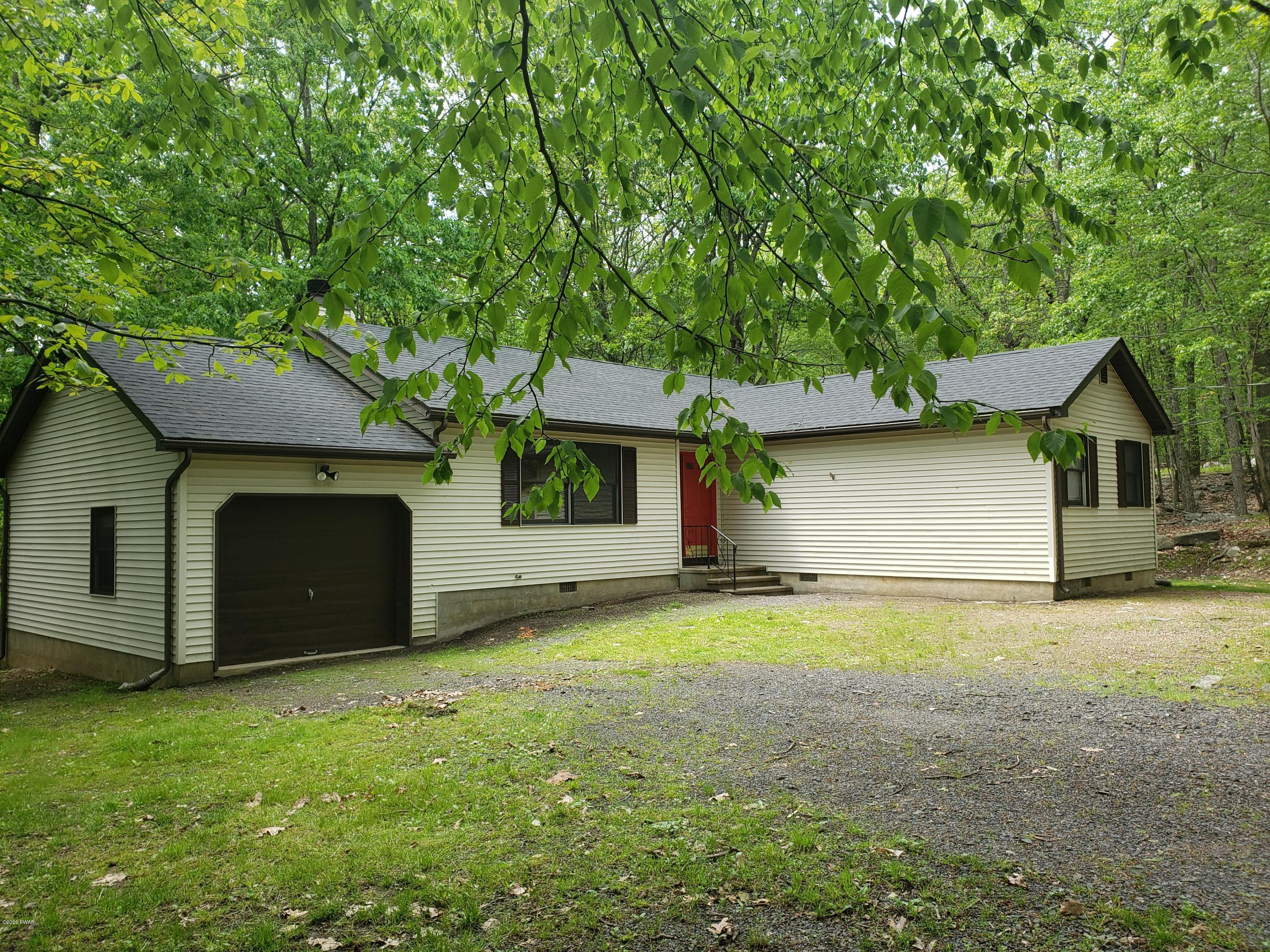 2237 Eagle Path Bushkill, PA 18324 - Photo 1 of 33 Front of the House
