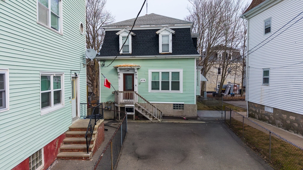 658 Third Street Fall River, MA 02721 - Photo 11 of 18