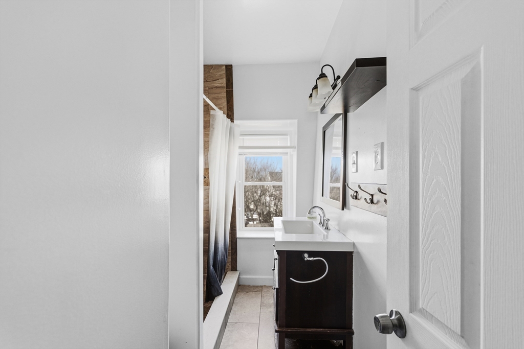 658 Third Street Fall River, MA 02721 - Photo 14 of 18