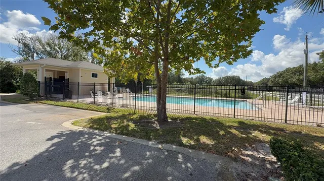 $2,150 | 611 Autumn Stream Drive, Auburndale, FL 33823