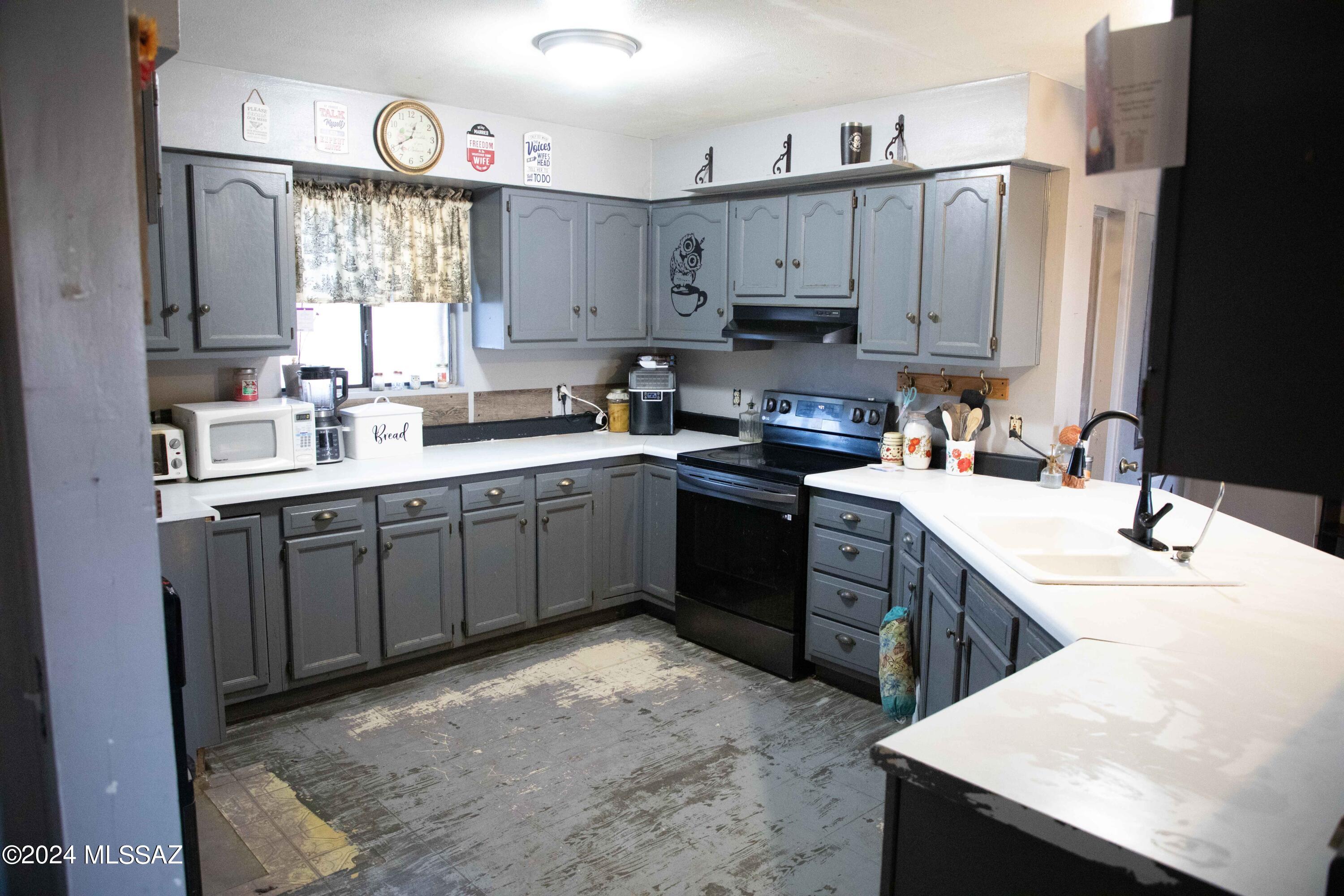 39295 North Redington Road Benson, AZ 85602 - Photo 8 of 30