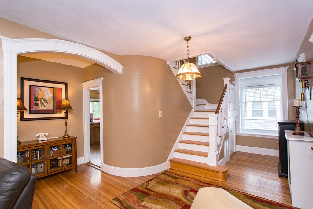43 Lowell Road Winthrop, MA 02152 - Photo 5 of 24 Gallery Image 5