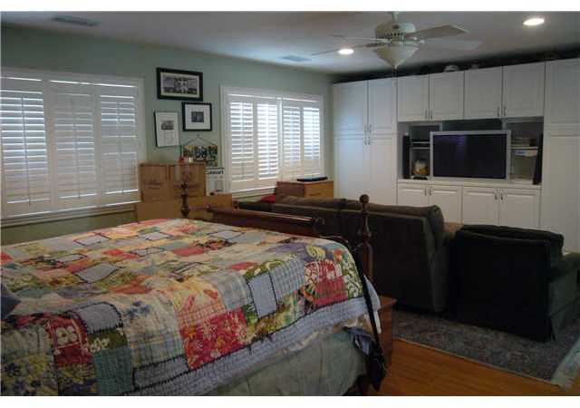 2146 Gum Tree Lane Fallbrook, CA 92028 - Photo 14 of 23 2nd Master Bedroom or 4th bedroom or office or multipurpose Room. You decide!