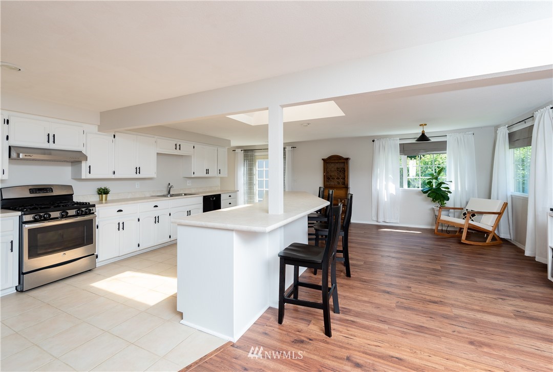 9504 Harvey Road Blaine, WA 98230 - Photo 2 of 26 Gallery Image 2