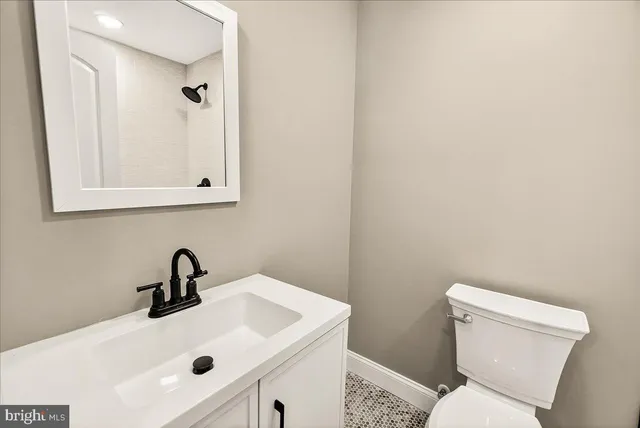 $2,800 | 807 Montclaire Avenue, Frederick, MD 21701