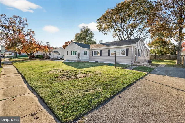 $2,800 | 807 Montclaire Avenue, Frederick, MD 21701