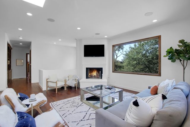 $2,925,000 | 3834 La Cumbre Hills Lane, Santa Barbara, CA 93110