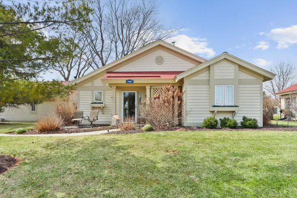 $370,000 | 1755 Cottage Drive, Unit 716, Geneva, WI 53147