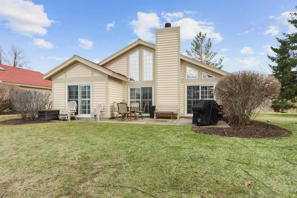 $370,000 | 1755 Cottage Drive, Unit 716, Geneva, WI 53147