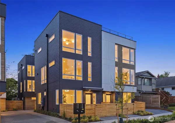 $899,950 | 813 Northwest 63rd Street, Seattle, WA 98107