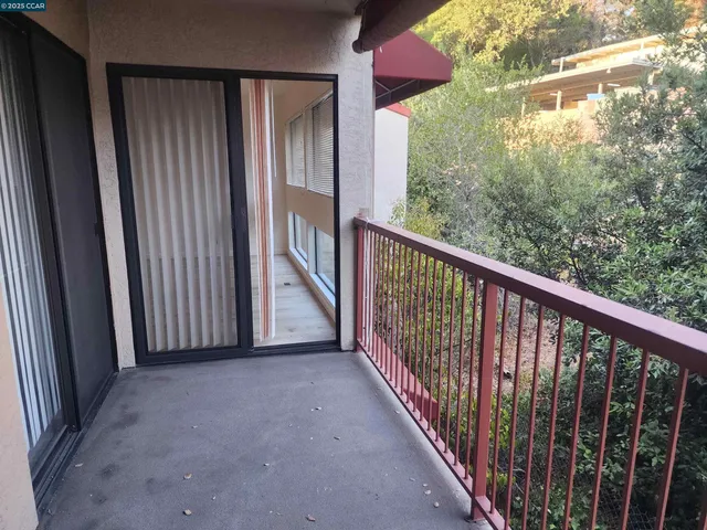 $2,400 | 1600 Carmel Drive, Unit 15, Walnut Creek, CA 94596