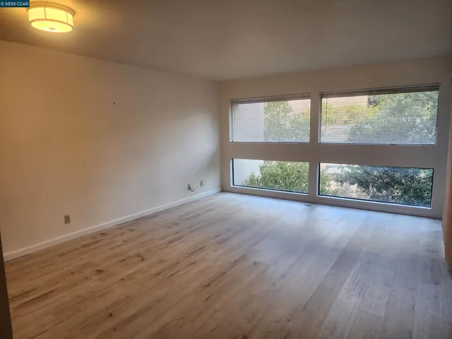 $2,400 | 1600 Carmel Drive, Unit 15, Walnut Creek, CA 94596