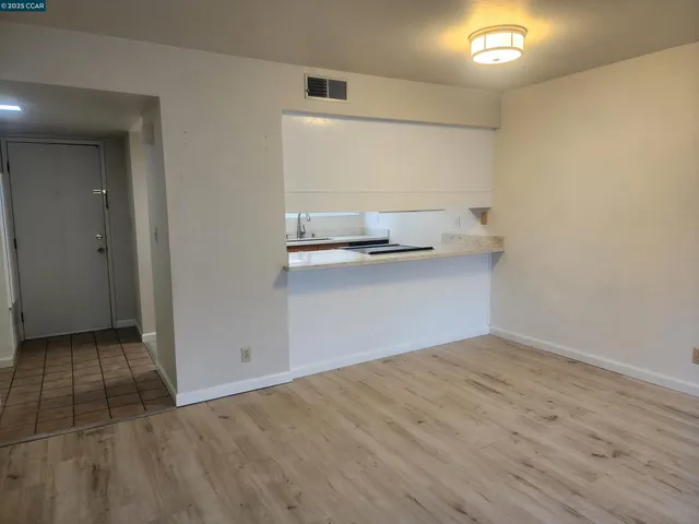 $2,400 | 1600 Carmel Drive, Unit 15, Walnut Creek, CA 94596