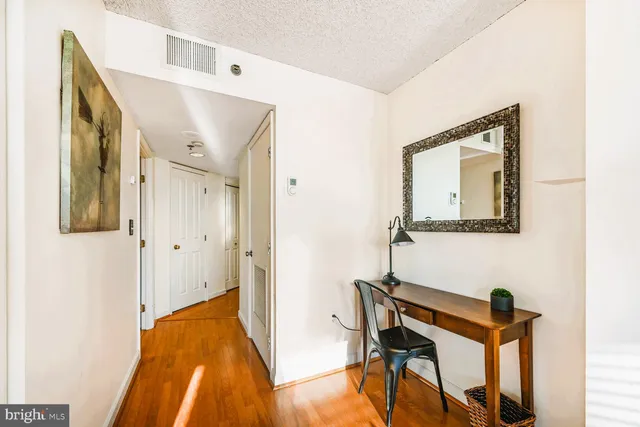 $470,000 | 601 Pennsylvania Avenue Northwest, Unit 1110, Washington, DC 20004