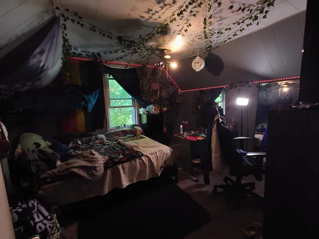 $215,000 | 1201 East Kane Place, Milwaukee, WI 53202