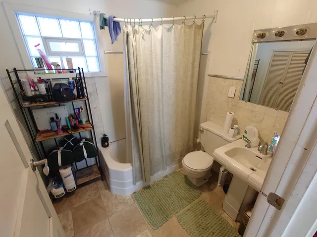 $215,000 | 1201 East Kane Place, Milwaukee, WI 53202