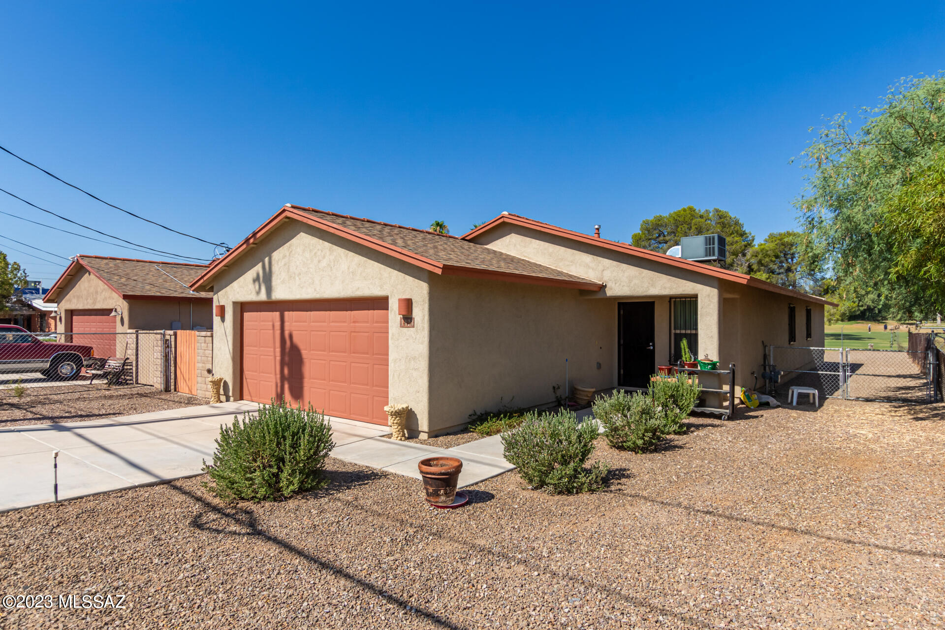 1423 North Hualpai Road Tucson, AZ 85745 - Photo 1 of 25 Gallery Image 1