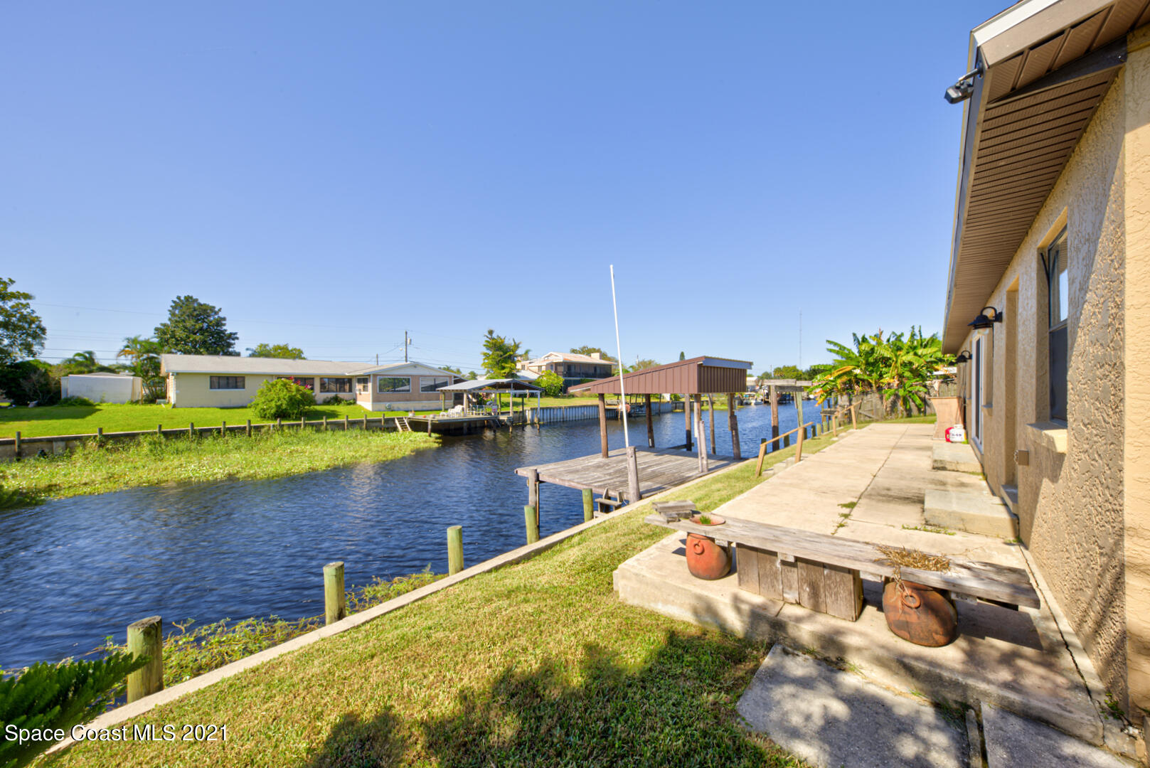 826 Mallard Road Cocoa, FL 32926 - Photo 4 of 21 backyard on canal