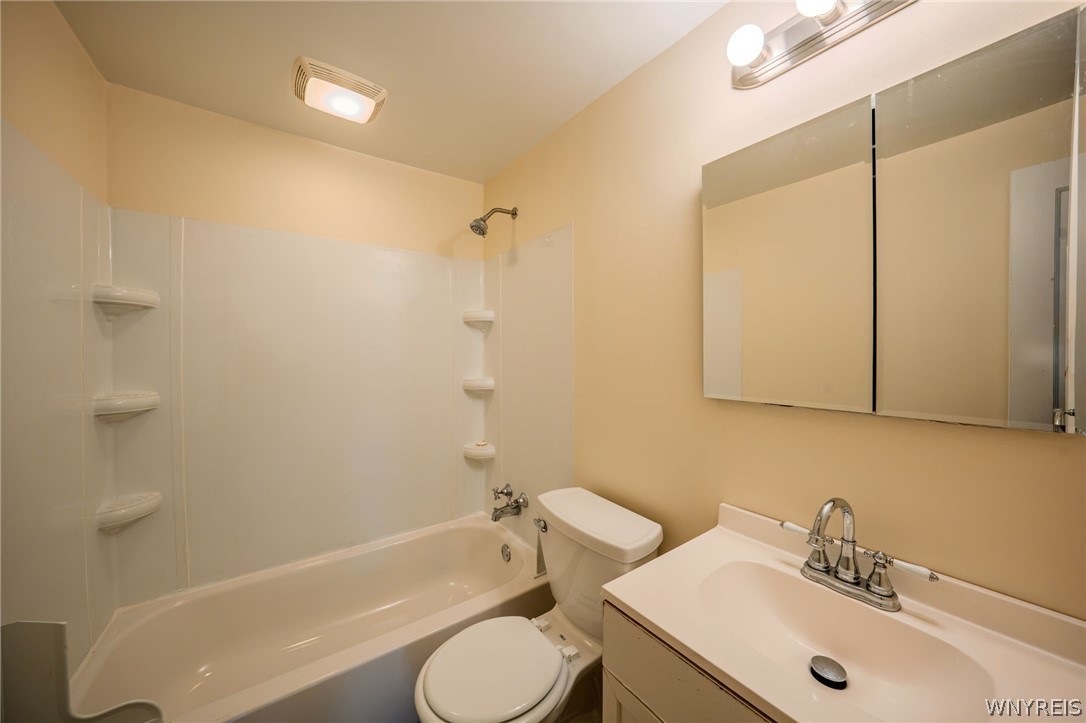 229 Carmel Road Buffalo, NY 14214 - Photo 18 of 47 Gallery Image 18