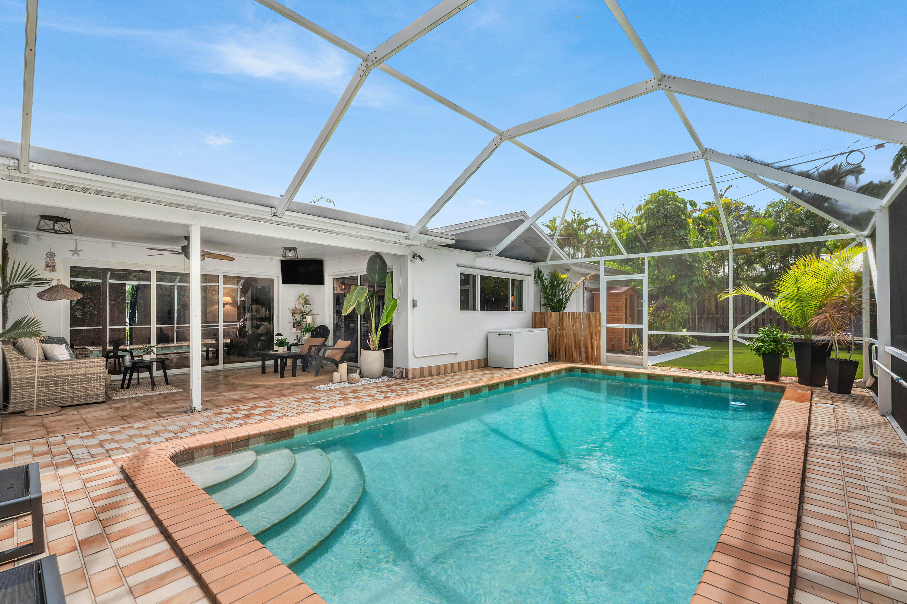 317 Daly Road Tequesta, FL 33469 - Photo 5 of 33 031-317DalyRoad-Jupiter-FL-33469-FULL