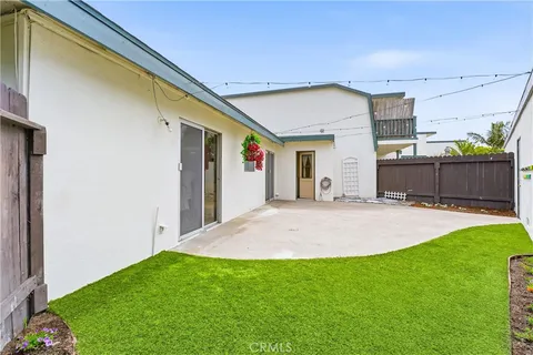 $827,000 | 20230 Peach Lane, Huntington Beach, CA 92646
