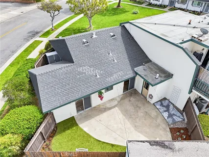 $827,000 | 20230 Peach Lane, Huntington Beach, CA 92646