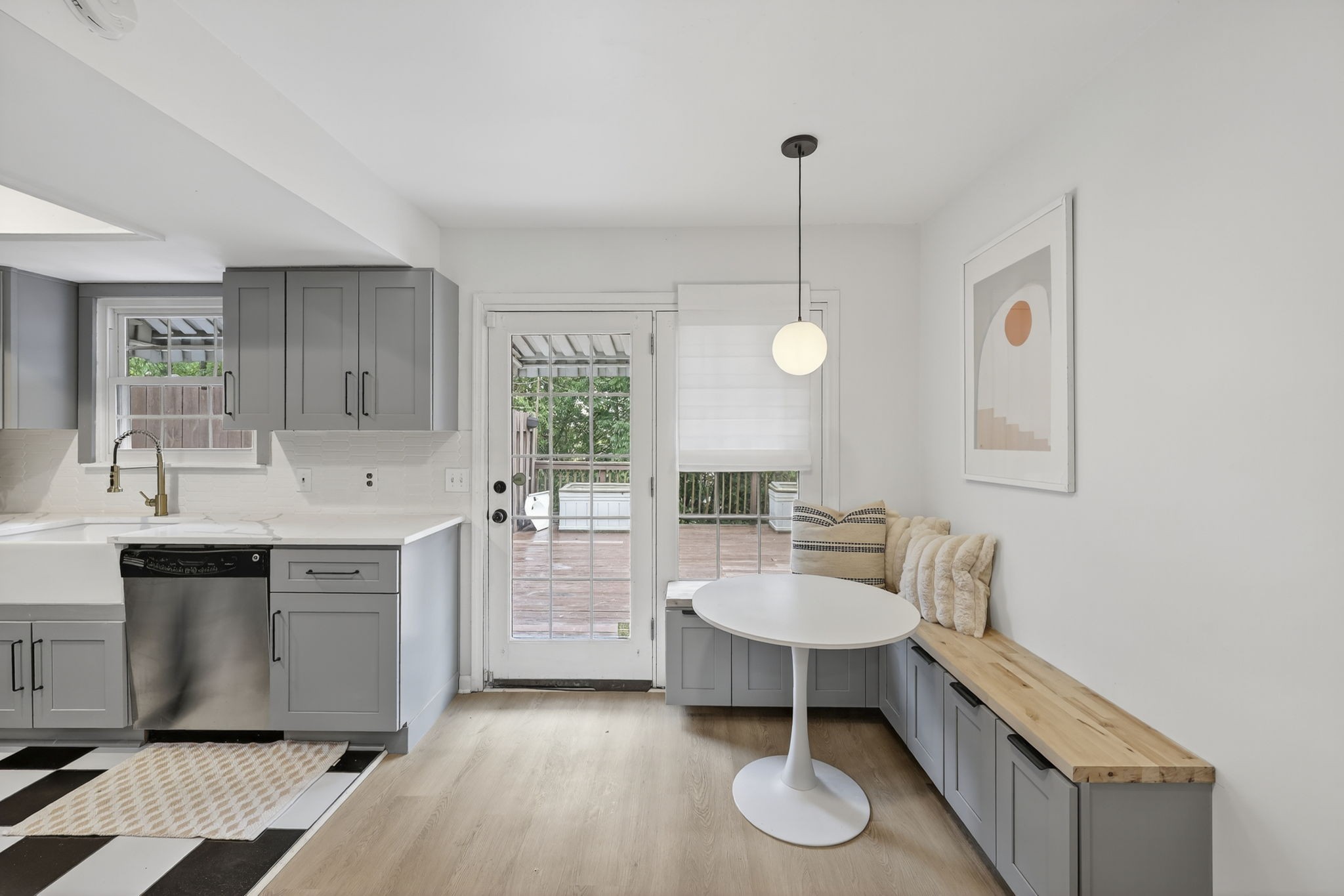 367 Huntington Ridge Drive Nashville, TN 37211 - Photo 6 of 28 a living room with furniture a window and a sink