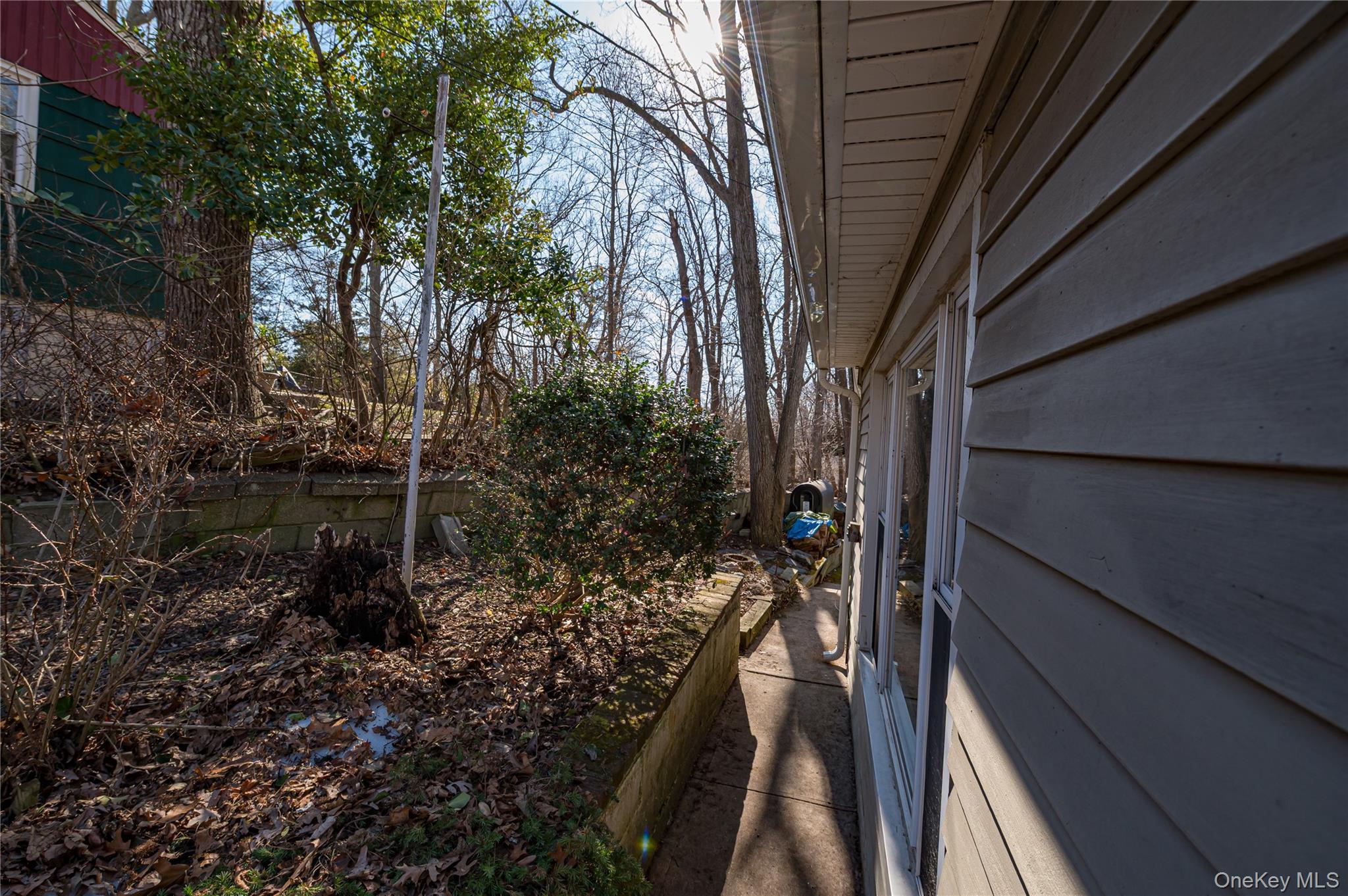 75 Herod Point Road Wading River, NY 11792 - Photo 4 of 29