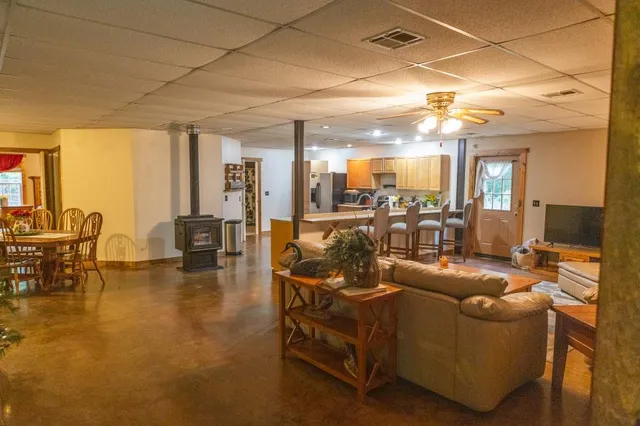 $750,000 | 3014 West 4th Street, Pittsburg, KS 66762