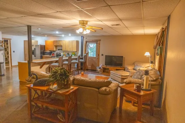 $750,000 | 3014 West 4th Street, Pittsburg, KS 66762