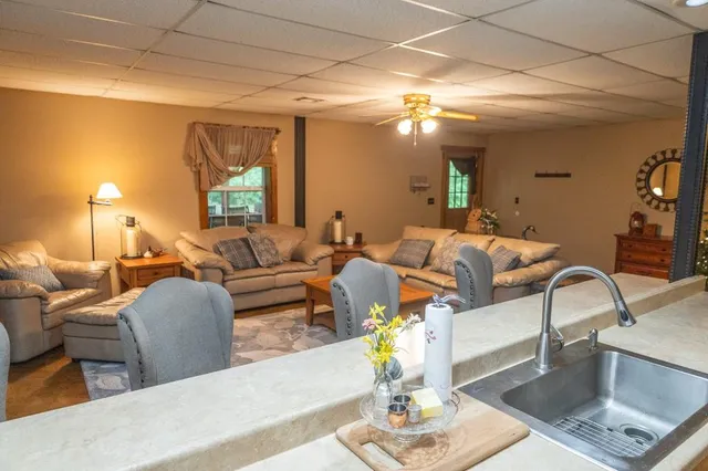 $750,000 | 3014 West 4th Street, Pittsburg, KS 66762