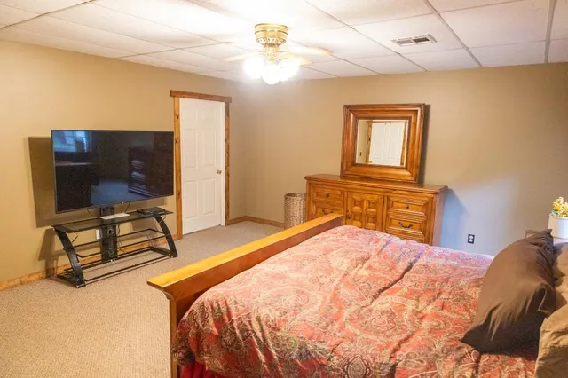 $750,000 | 3014 West 4th Street, Pittsburg, KS 66762