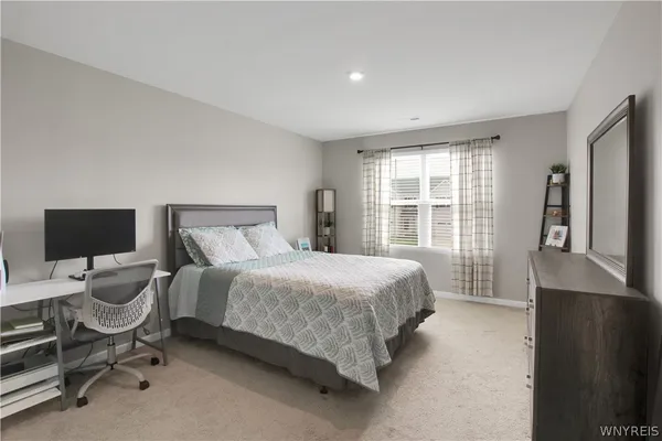 $273,900 | 126 South Drive, West Seneca, NY 14218