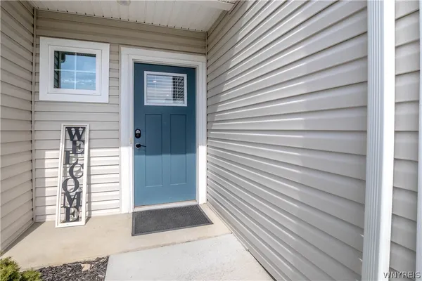 $273,900 | 126 South Drive, West Seneca, NY 14218