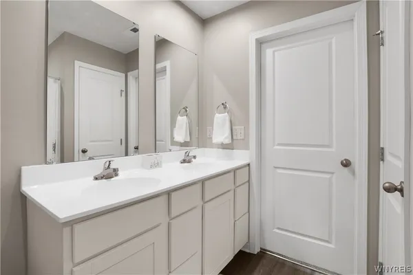 $273,900 | 126 South Drive, West Seneca, NY 14218