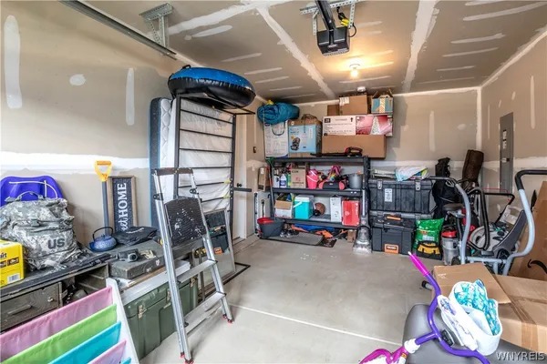 $273,900 | 126 South Drive, West Seneca, NY 14218