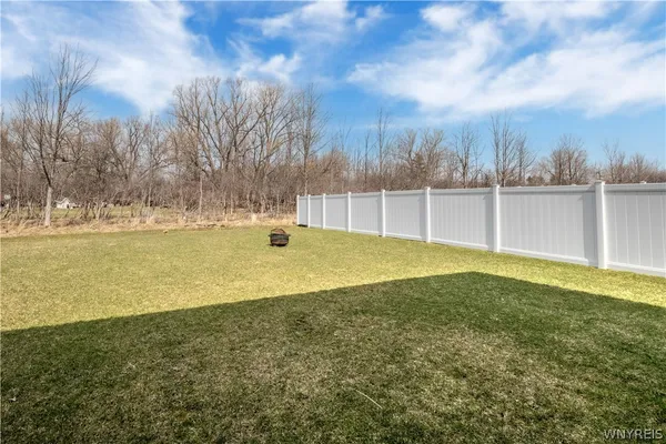 $273,900 | 126 South Drive, West Seneca, NY 14218