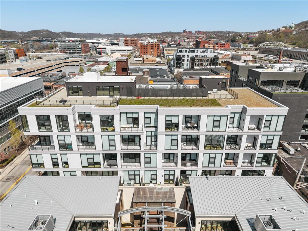 2554 Smallman Street, Unit 504 Pittsburgh, PA 15222 - Photo 28 of 29 a view of a city that has tall buildings