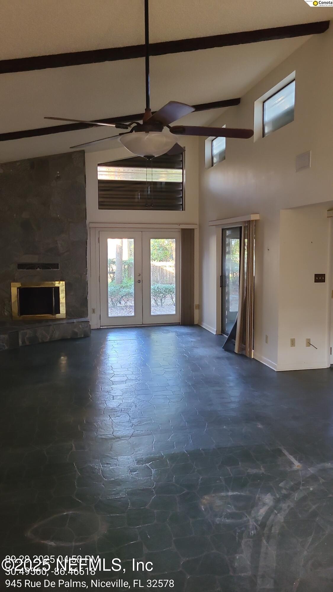 945 Rue De Palms Niceville, FL 32578 - Photo 5 of 37 a view of livingroom and window