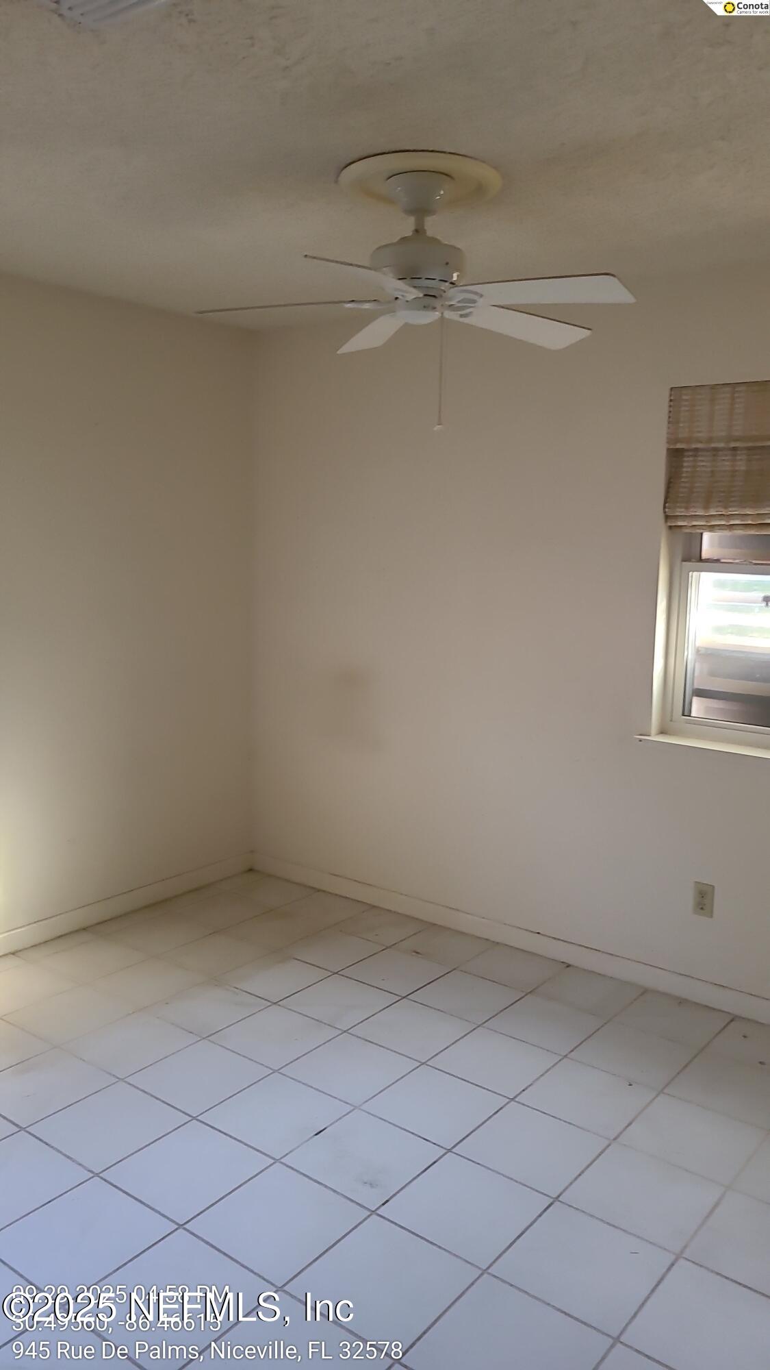 945 Rue De Palms Niceville, FL 32578 - Photo 9 of 37 a view of room